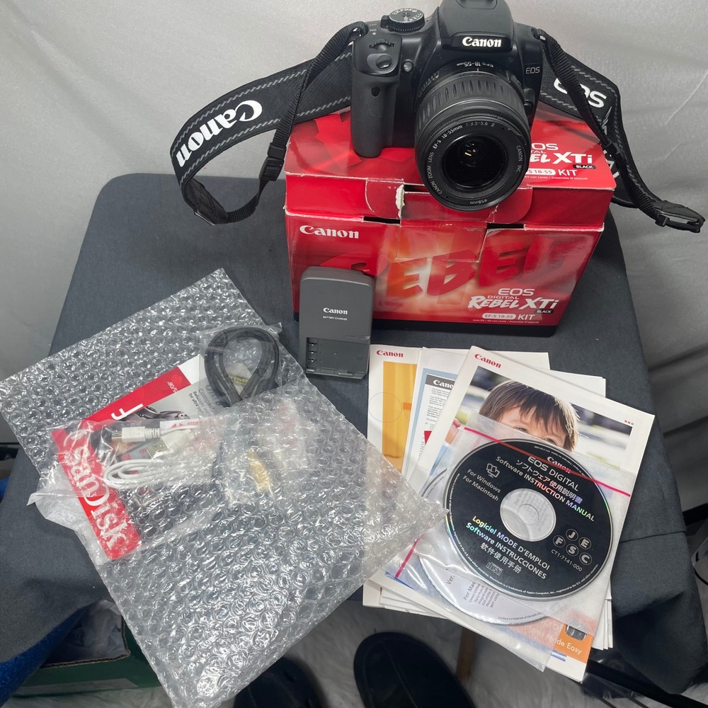Canon EOS Digital Rebel XTi Black 18-55mm Lens Kit DSLR Camera 400D